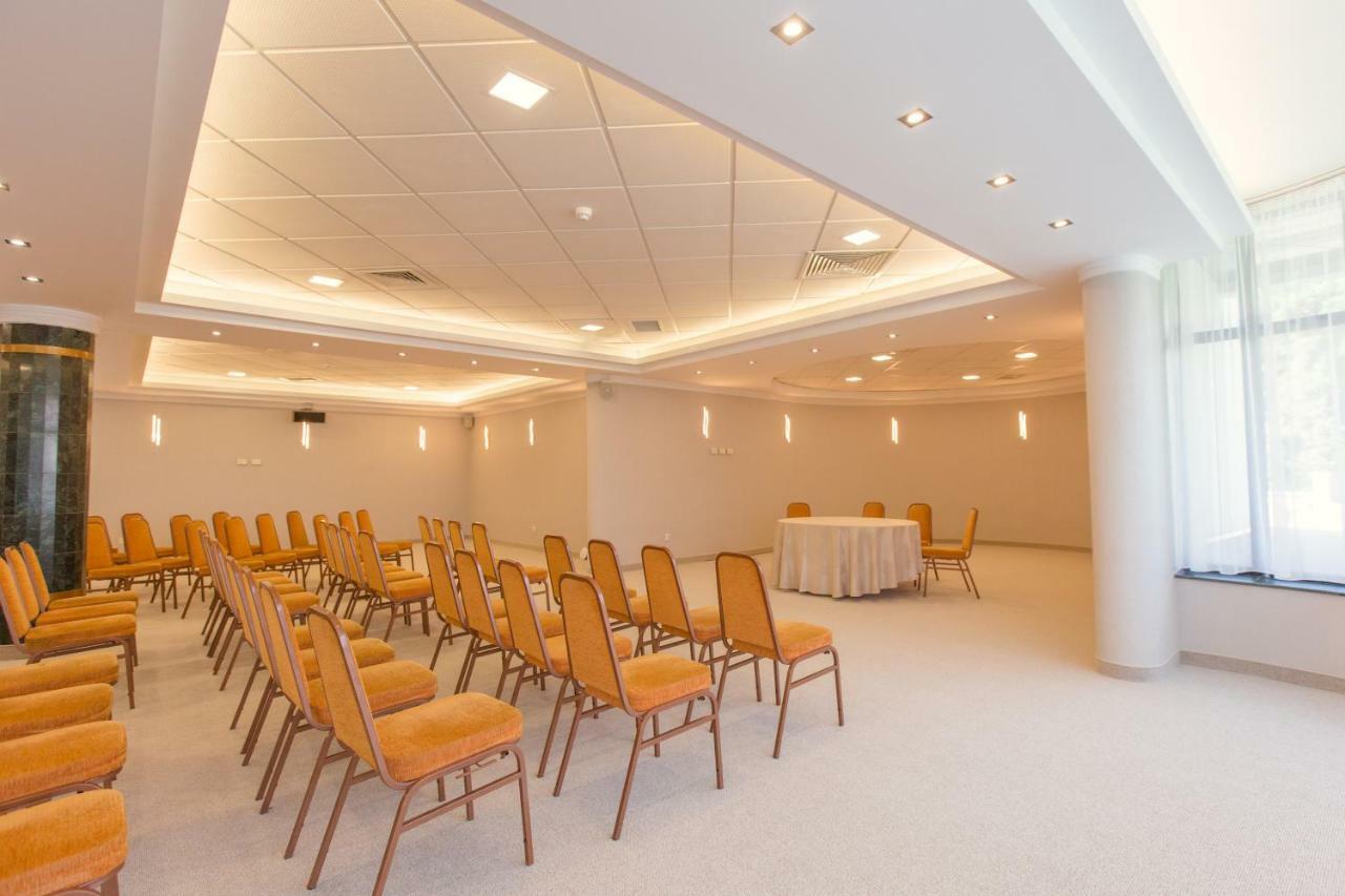 Hotel International Băile Felix Εξωτερικό φωτογραφία