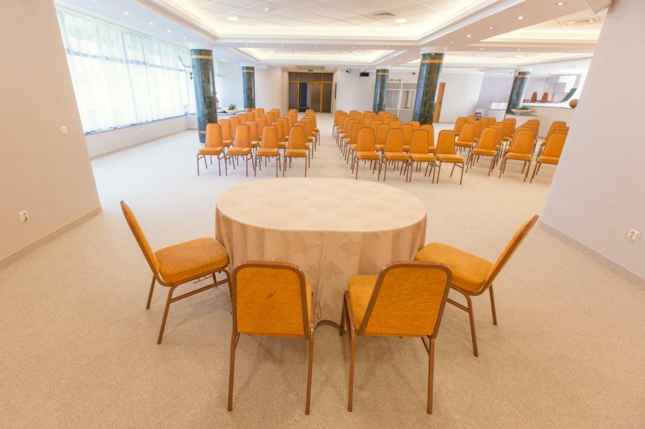 Hotel International Băile Felix Εξωτερικό φωτογραφία