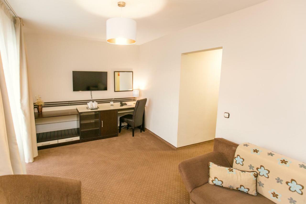 Hotel International Băile Felix Εξωτερικό φωτογραφία