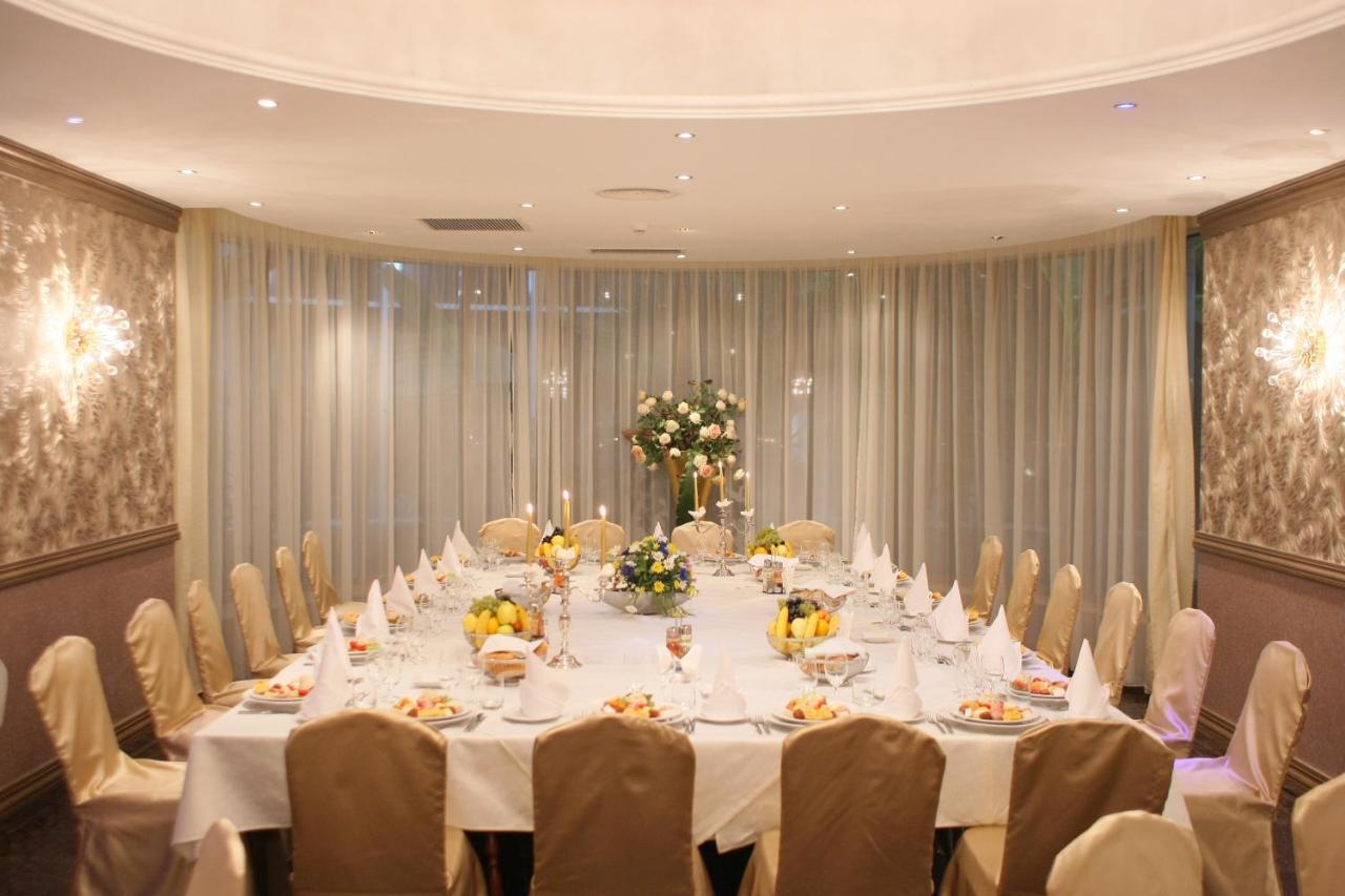Hotel International Băile Felix Εξωτερικό φωτογραφία